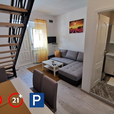 Ris Central Apartments Újvidék Kültér fotó