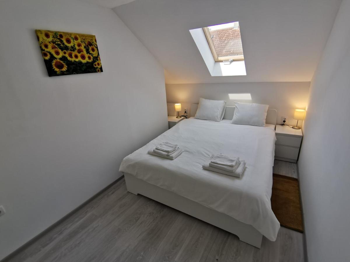 Ris Central Apartments Újvidék Kültér fotó