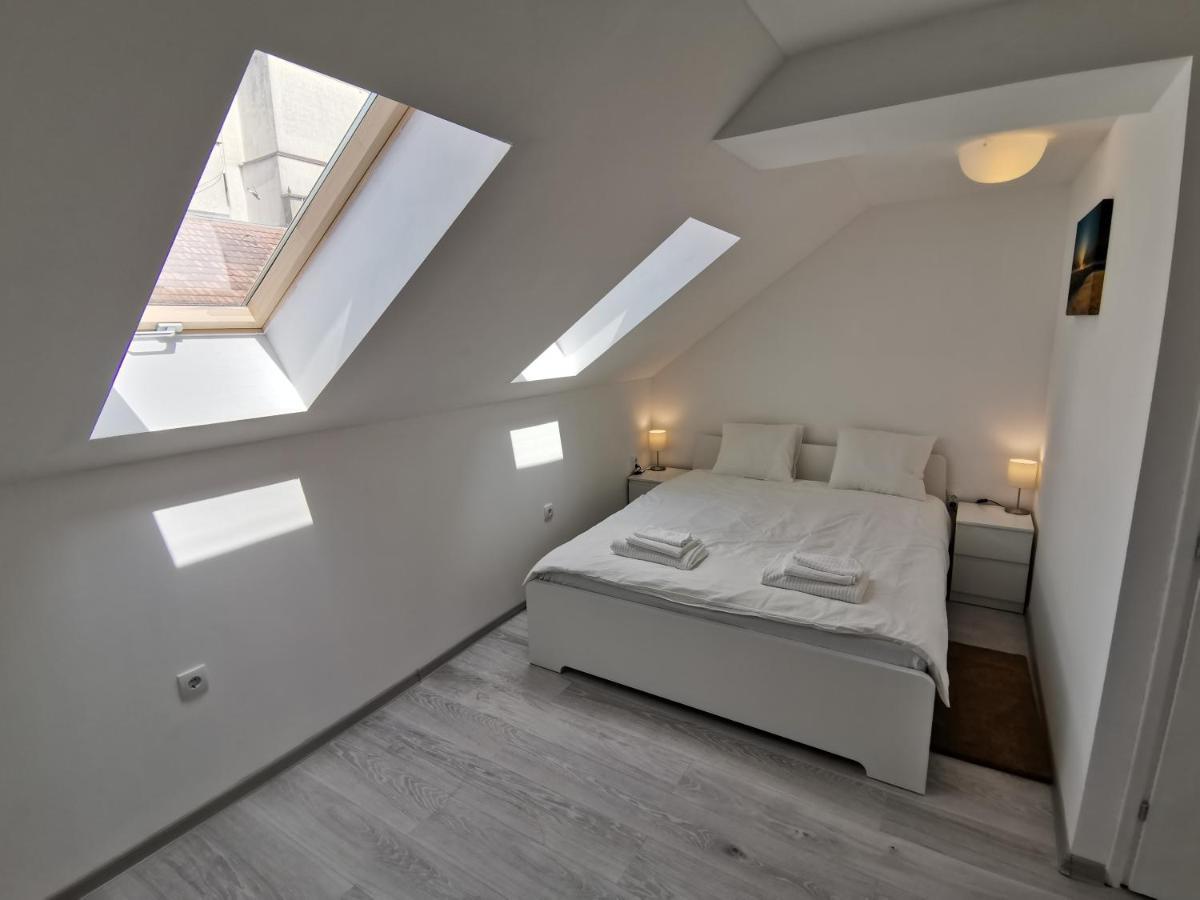 Ris Central Apartments Újvidék Kültér fotó